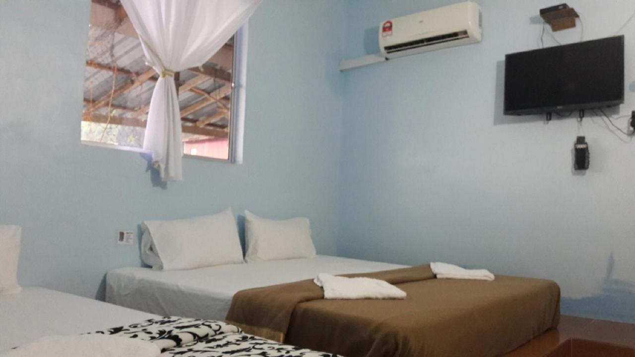 מלון פאנגקור Pangkor Fish House מראה חיצוני תמונה