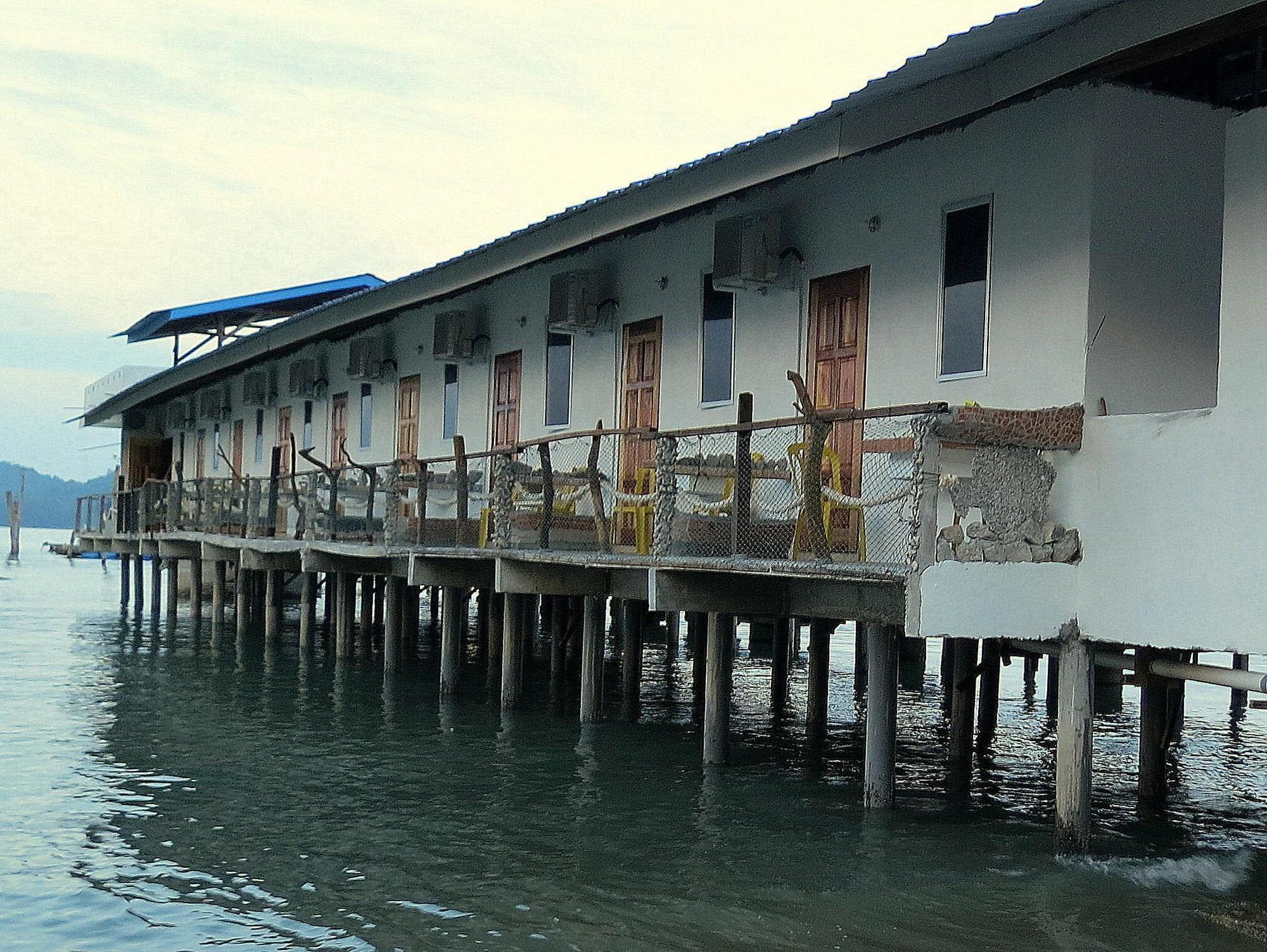 מלון פאנגקור Pangkor Fish House מראה חיצוני תמונה